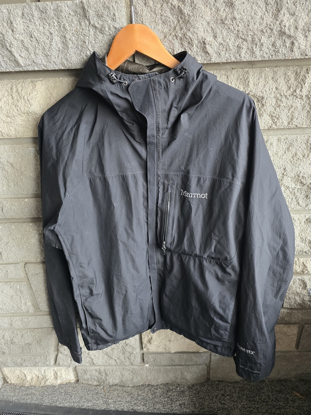 Marmot Men's Black Waterproof Hooded Jacket Goretex L